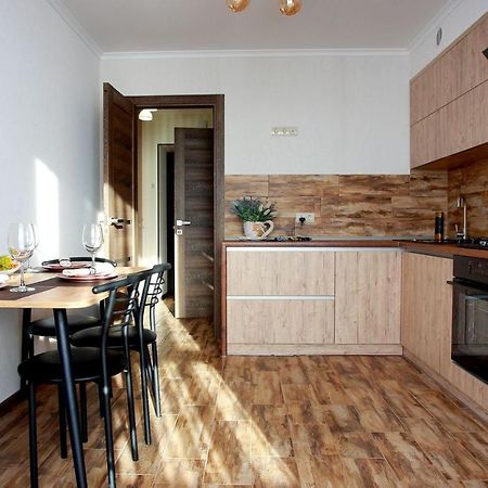 Apartament Vasilya Porika 48 Street Vinnytsya,Ukraine วินนิตซา ภายนอก รูปภาพ