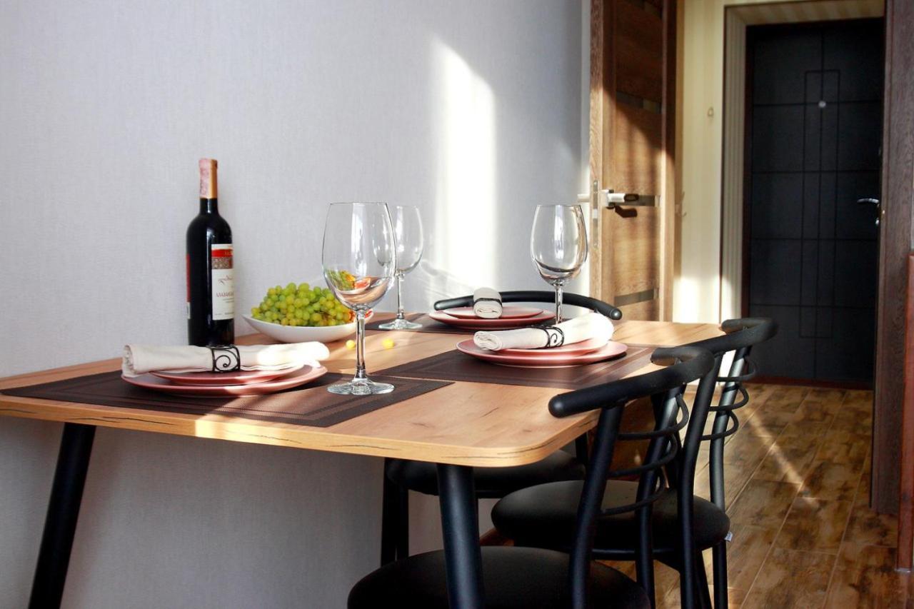 Apartament Vasilya Porika 48 Street Vinnytsya,Ukraine วินนิตซา ภายนอก รูปภาพ